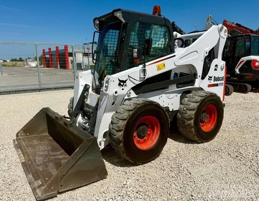 Bobcat S 850 Krautuvai su šoniniu pasukimu