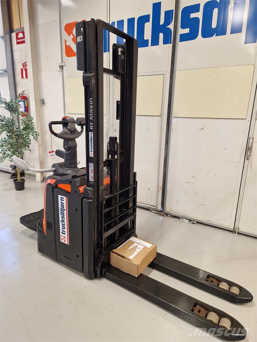 Toyota SPE120L Savaeigiai rietuvai