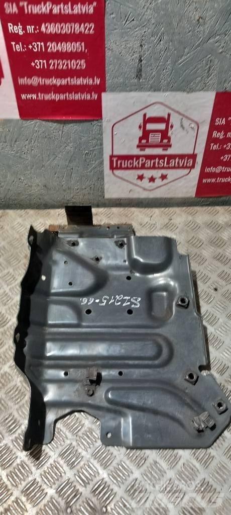 Scania R440  2105660 Kabinos ir salonai
