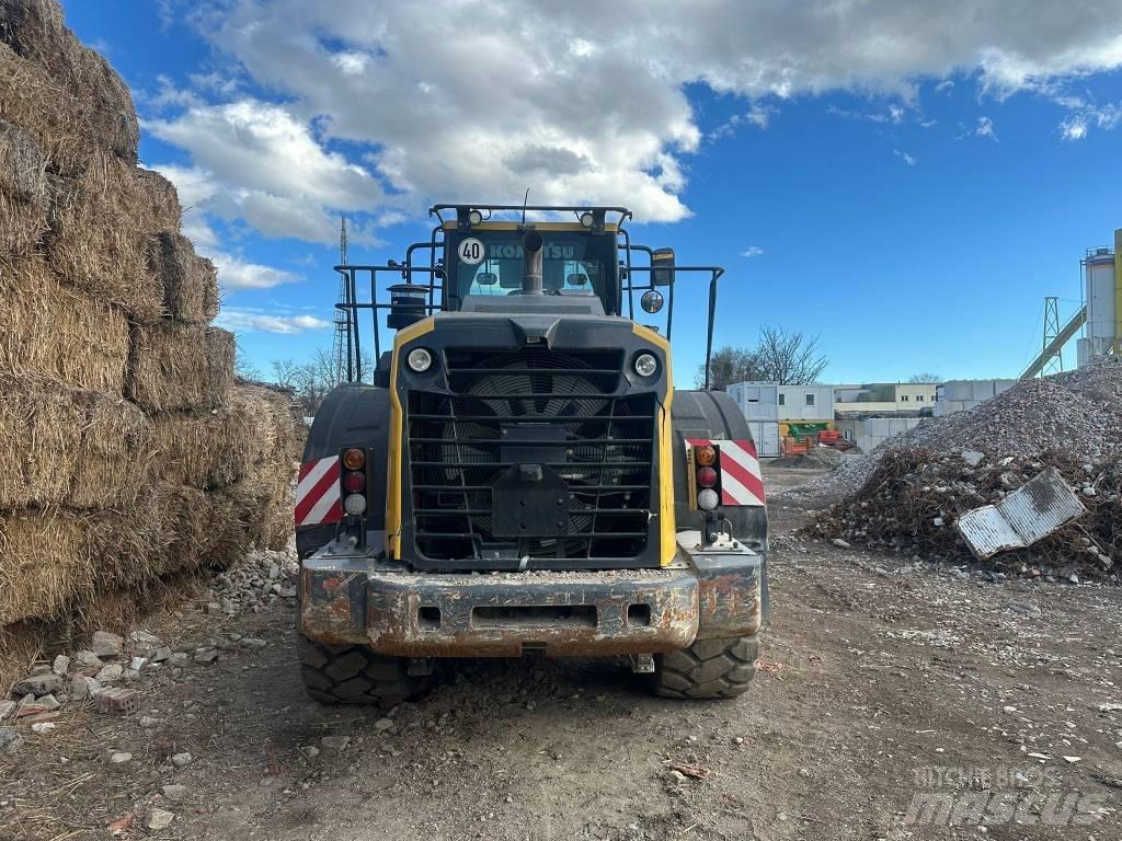 Komatsu WA380-8 Naudoti ratiniai krautuvai