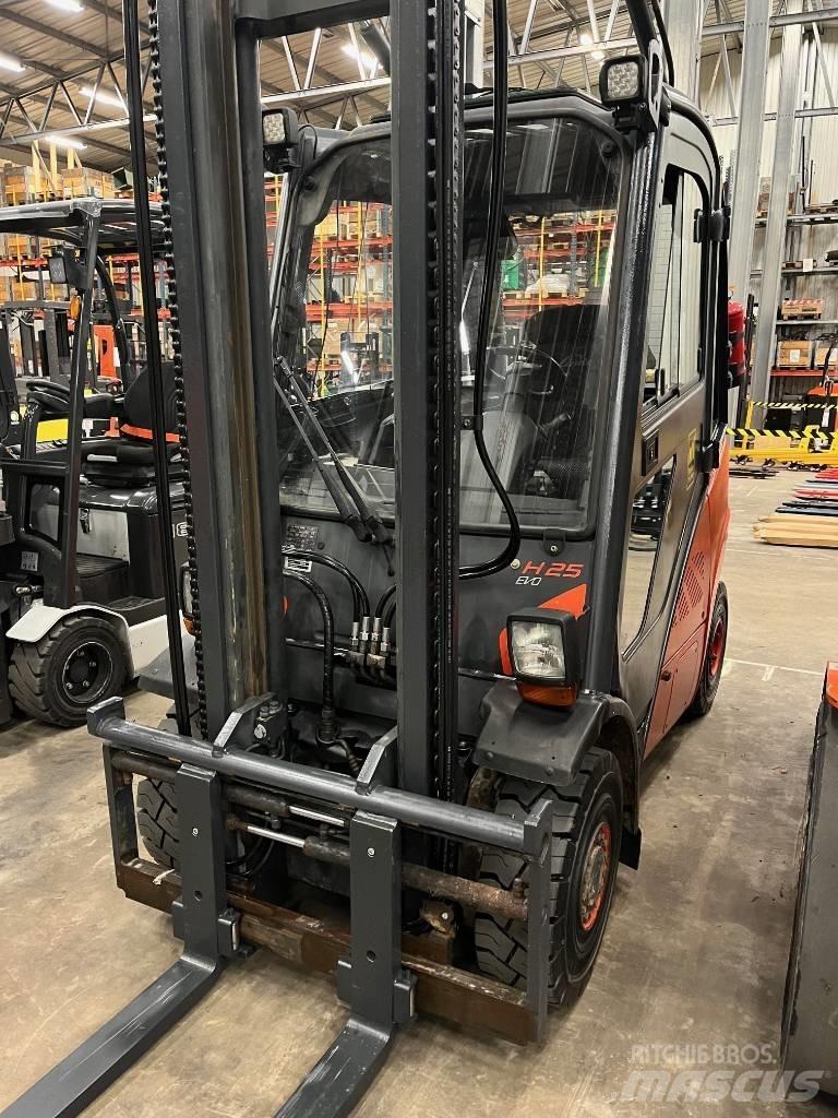 Linde H25D-02 Dyzeliniai krautuvai