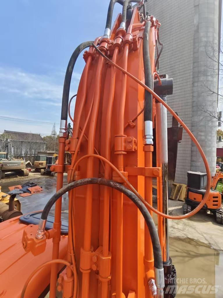 Doosan DX 225 LC Vikšriniai ekskavatoriai