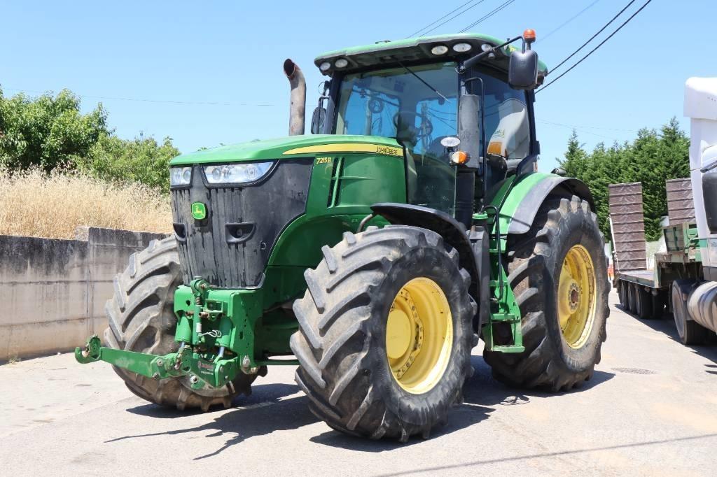 John Deere 7215 R Traktoriai