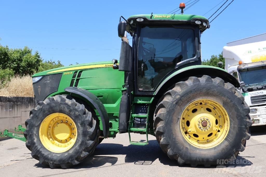 John Deere 7215 R Traktoriai