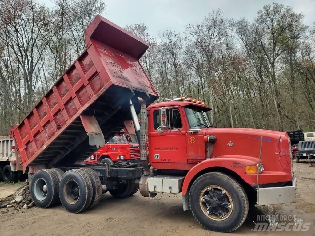 Diamond REO C120 Savivarčių priekabų vilkikai