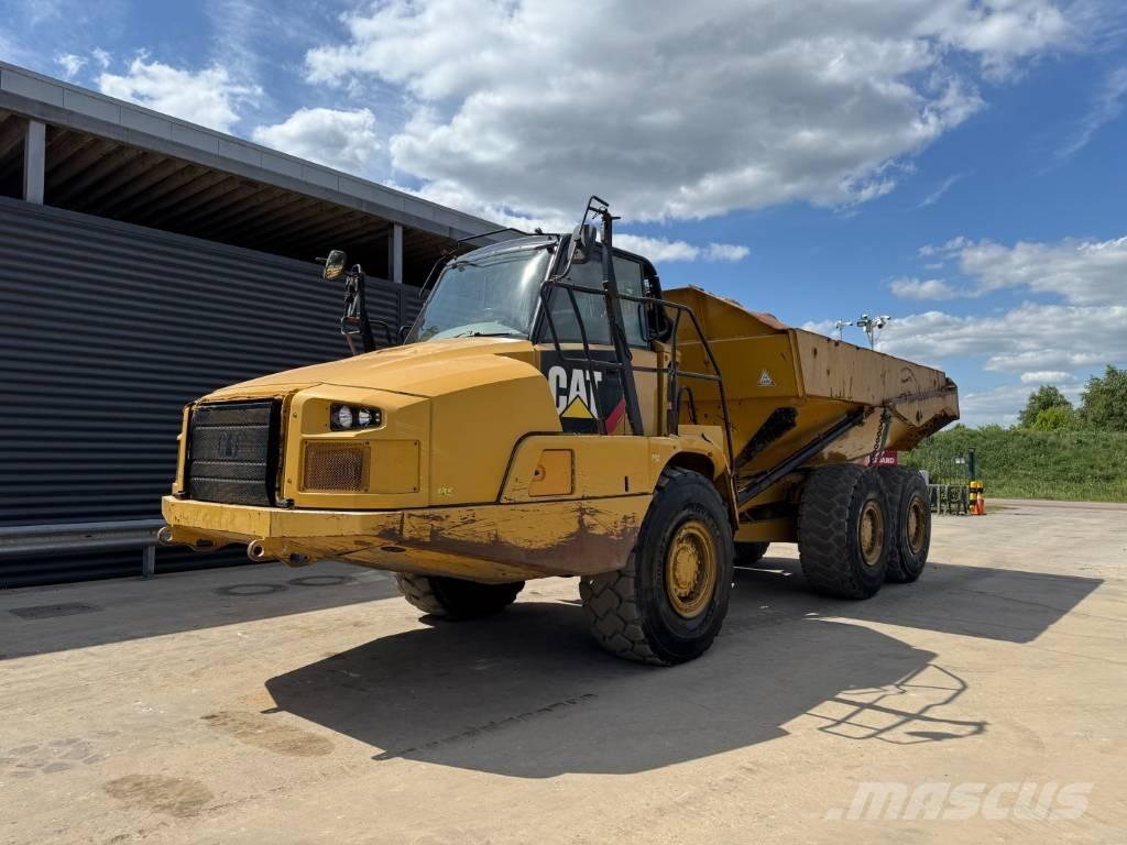CAT 730C Karjeriniai savivarčiai