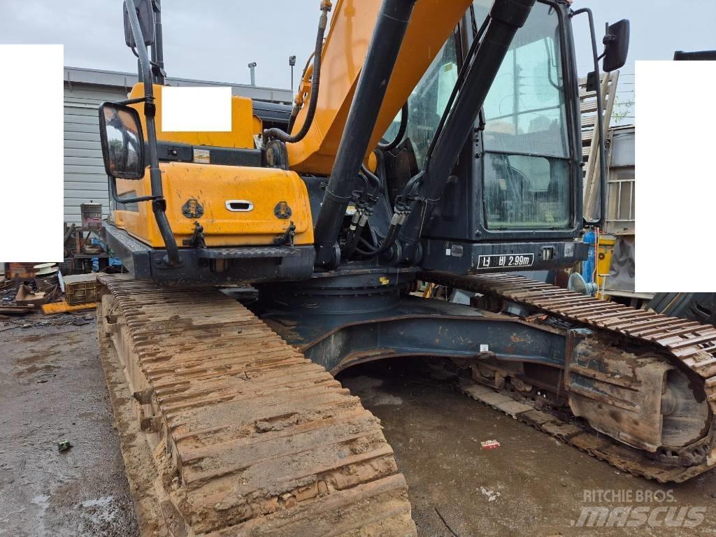 Hyundai HX 220 Vikšriniai ekskavatoriai