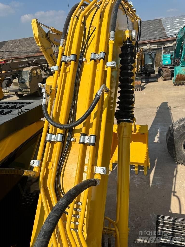 Komatsu PC 200-7 Vikšriniai ekskavatoriai