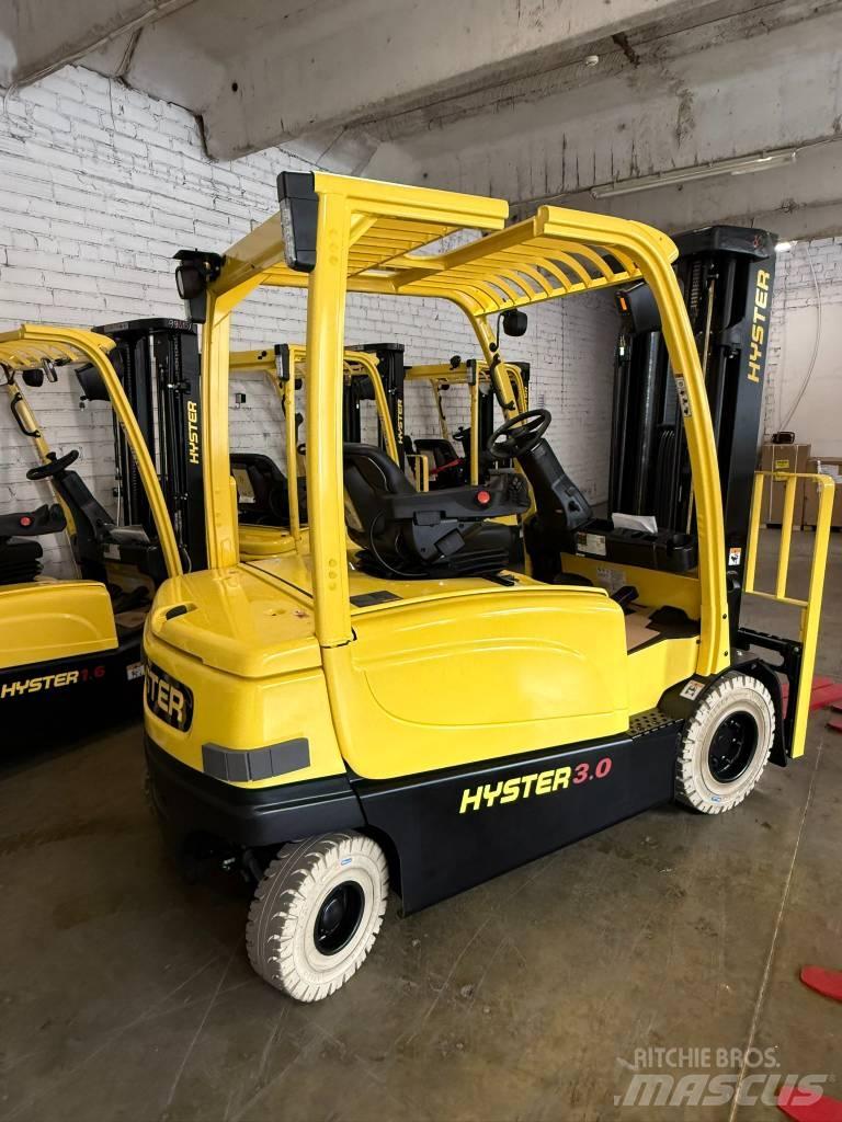 Hyster J3.0XN Elektriniai šakiniai krautuvai