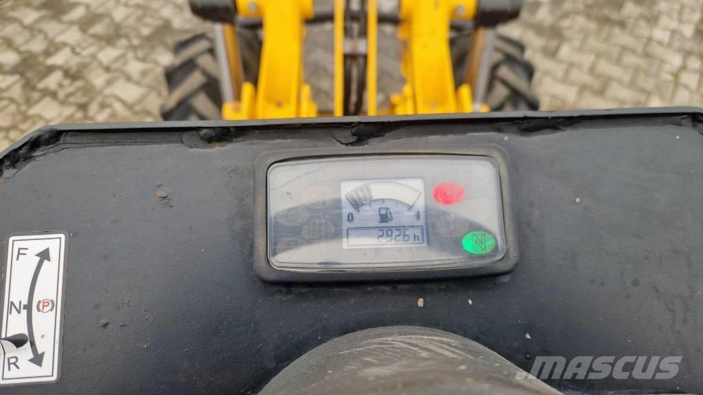 JCB 1 T - 1 Savivartės priekabos