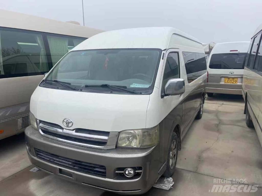 Toyota Hiace Tarpmiestiniai autobusai