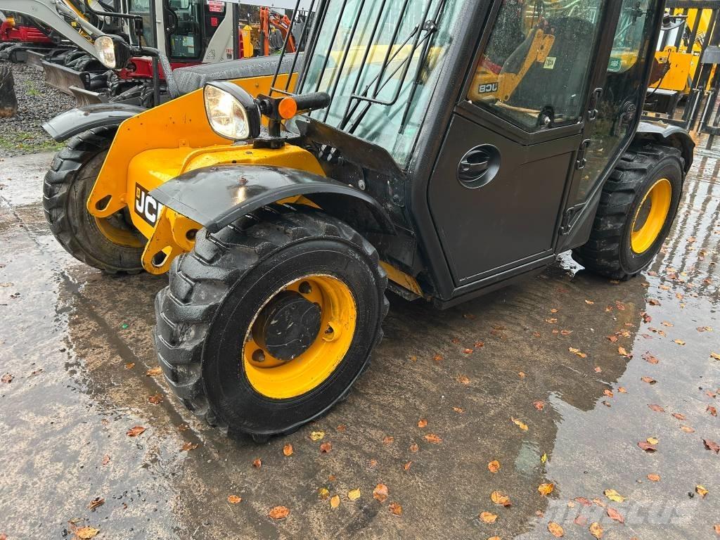 JCB 525-60 Teleskopiniai krautuvai