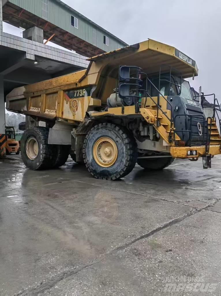 CAT 777E Karjeriniai savivarčiai