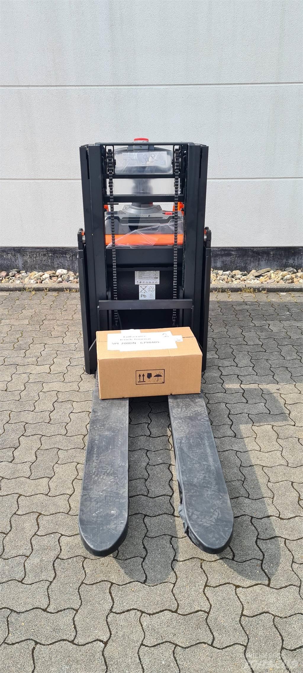 Toyota BT SPE200D Rankiniai vėžimėliai