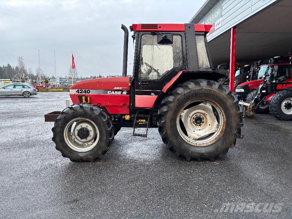 Case IH 4240-4 XL Traktoriai