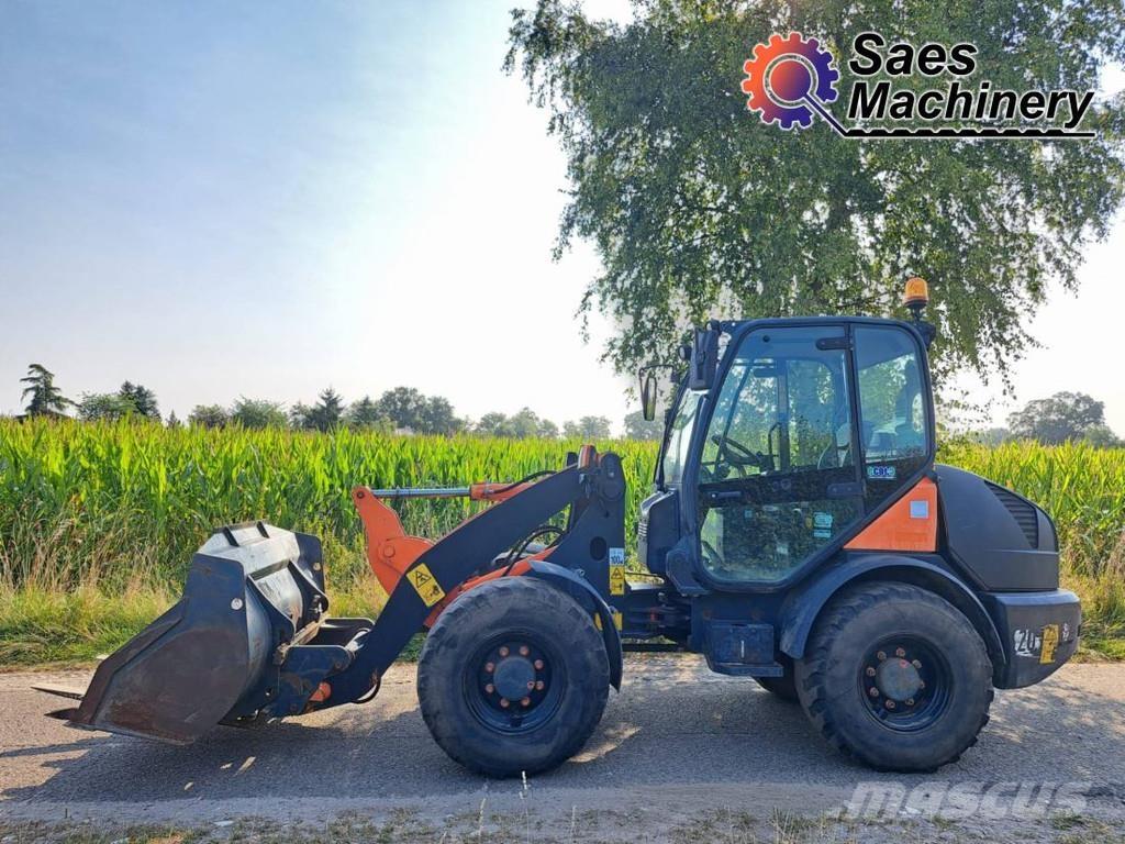 Komatsu WA70-7 Naudoti ratiniai krautuvai