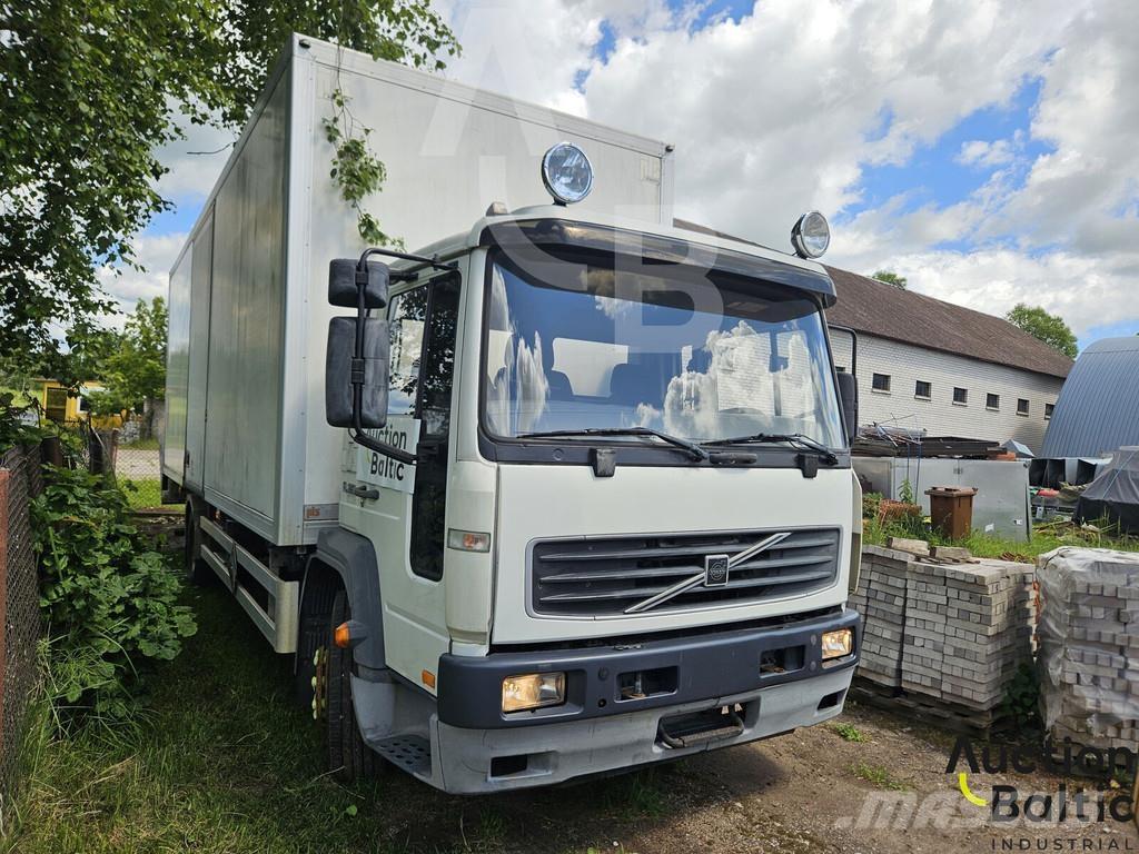 Volvo FL615 Sunkvežimiai su dengtu kėbulu