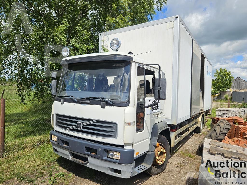 Volvo FL615 Sunkvežimiai su dengtu kėbulu