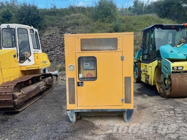 CAT gpe500 Dyzeliniai generatoriai