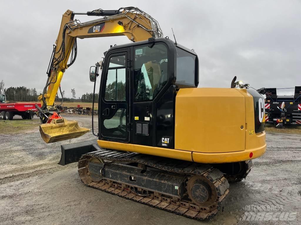 CAT 307 Vidutinės galios ekskavatoriai 7-12 t