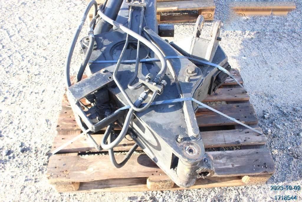 Huddig 960 Važiuoklė ir suspensija