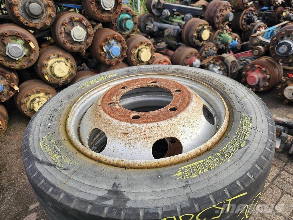 Bridgestone R 168 Platformos/ Pakrovimas iš šono