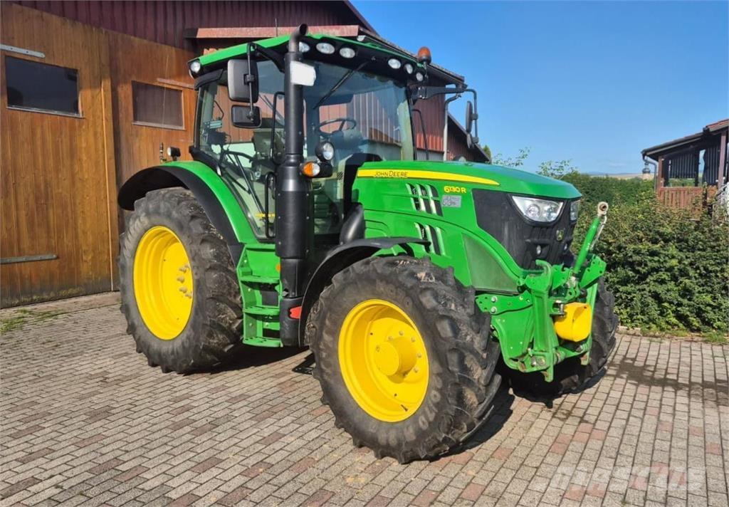 John Deere 6130R Traktoriai