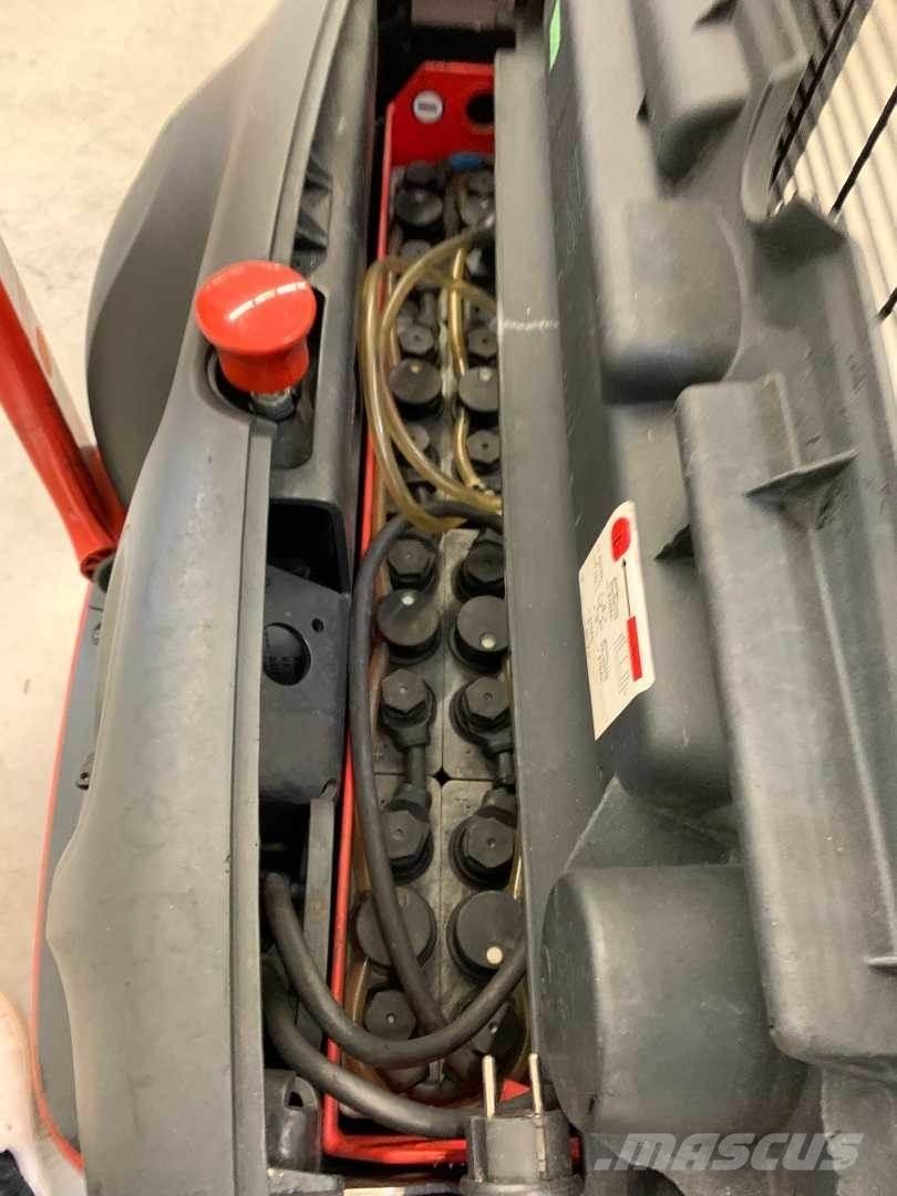 Linde L12 Savaeigiai rietuvai