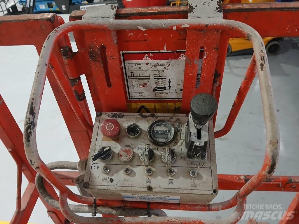 JLG 153-12 Žirkliniai keltuvai