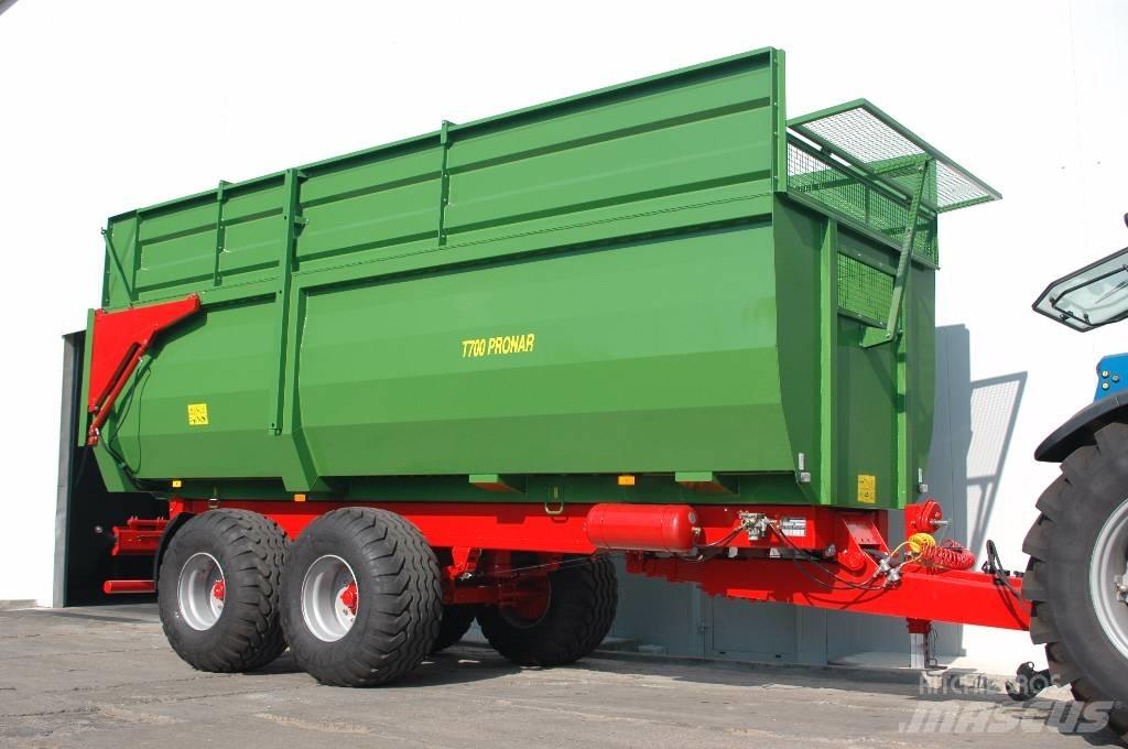 Pronar T700 Savivartės priekabos