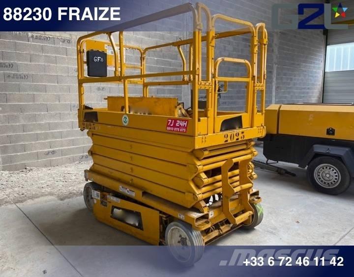 JLG 3246 ** A REPARER** Žirkliniai keltuvai