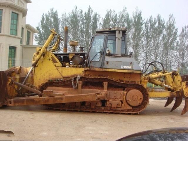 Komatsu d155a-2 Vikšriniai buldozeriai