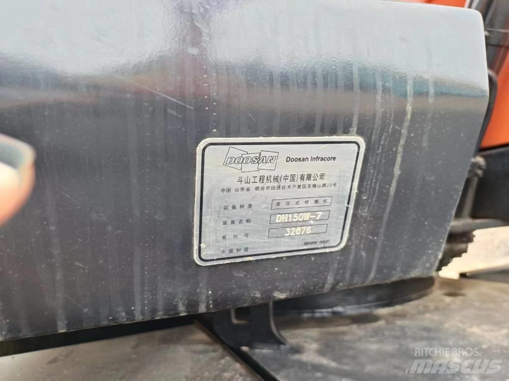 Doosan 150 W Ratiniai ekskavatoriai