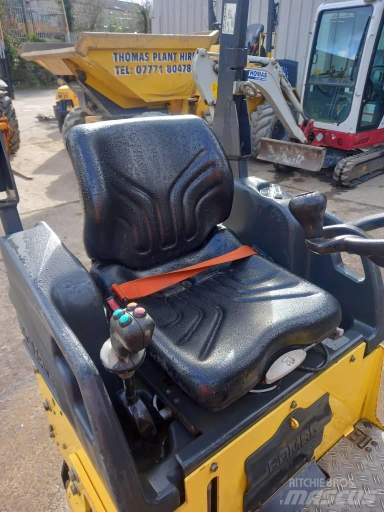 Bomag BW 80 AD-5 Porinių būgnų volai