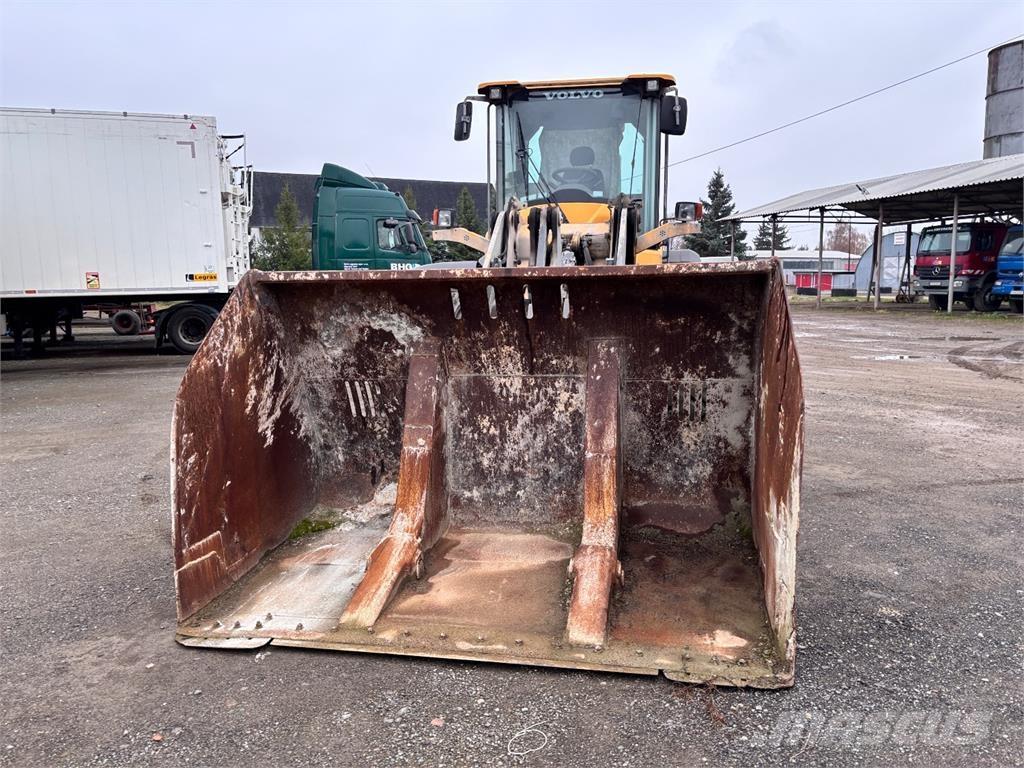 Volvo L60G Statyba - Kita