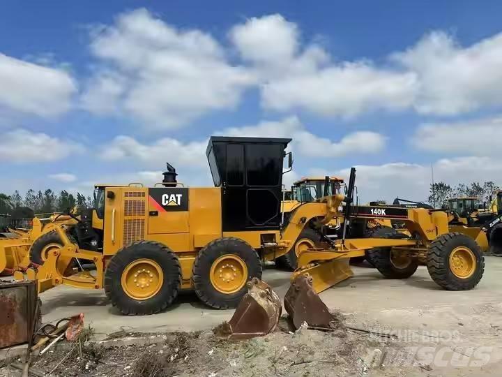 CAT 140 K Greideriai