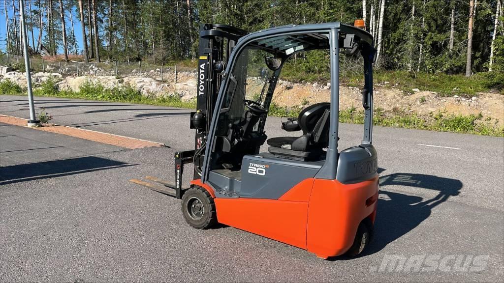Toyota 8 FBET 20 Elektriniai šakiniai krautuvai