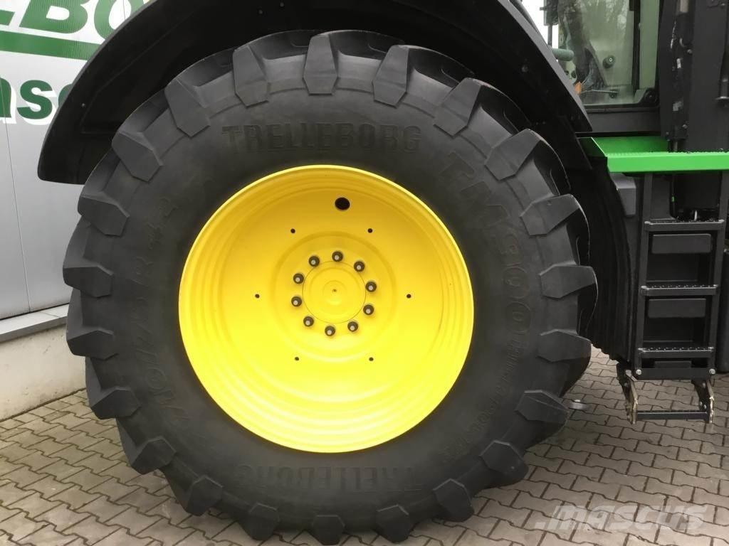 John Deere 7R330 Traktoriai