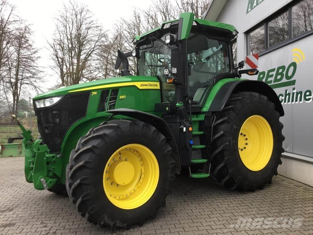 John Deere 7R330 Traktoriai