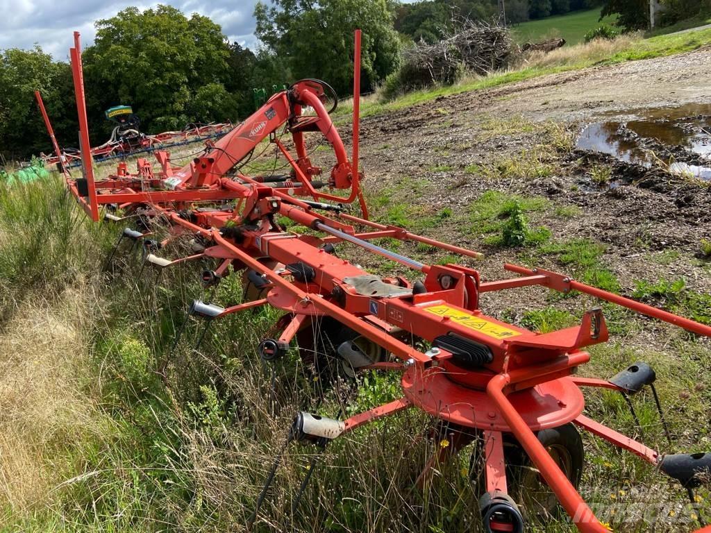 Kuhn GF8702 Šieno grėbliai ir vartytuvai