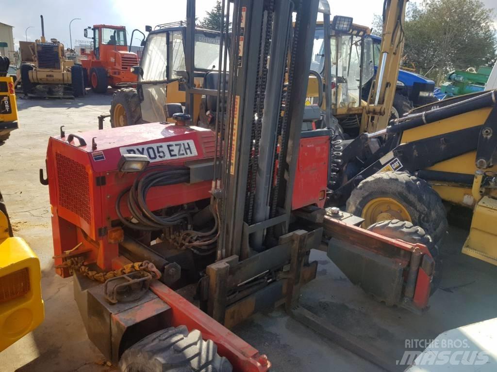 Moffett MOFFETT Transportas - Kita