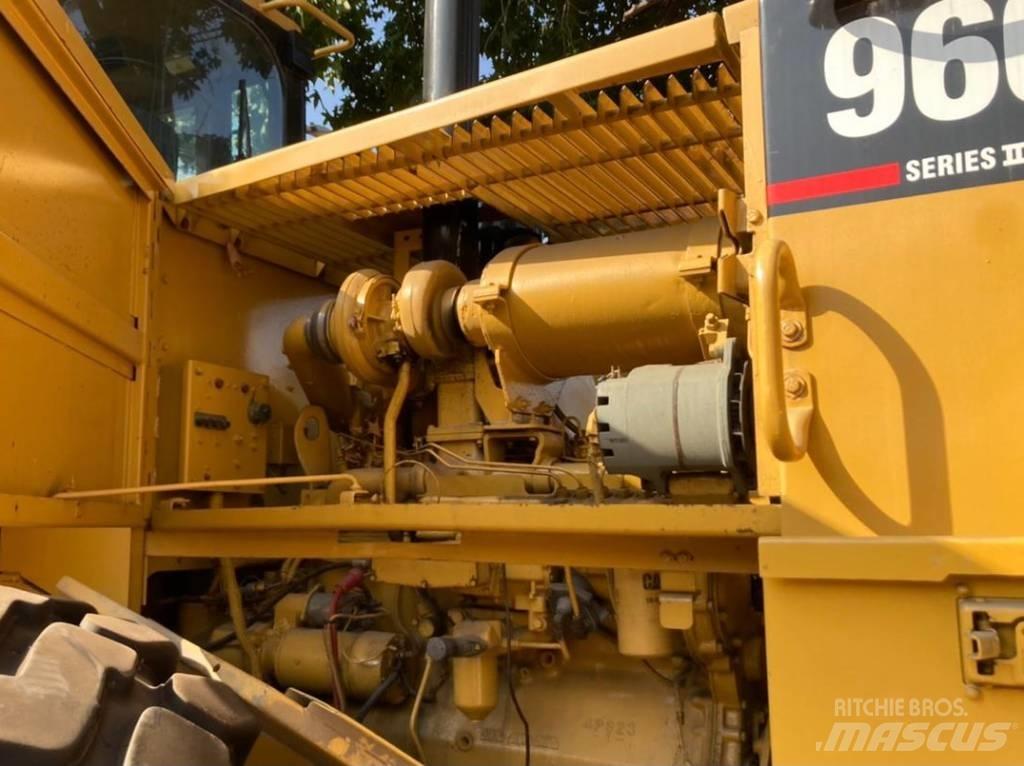 CAT 966 F II Naudoti ratiniai krautuvai