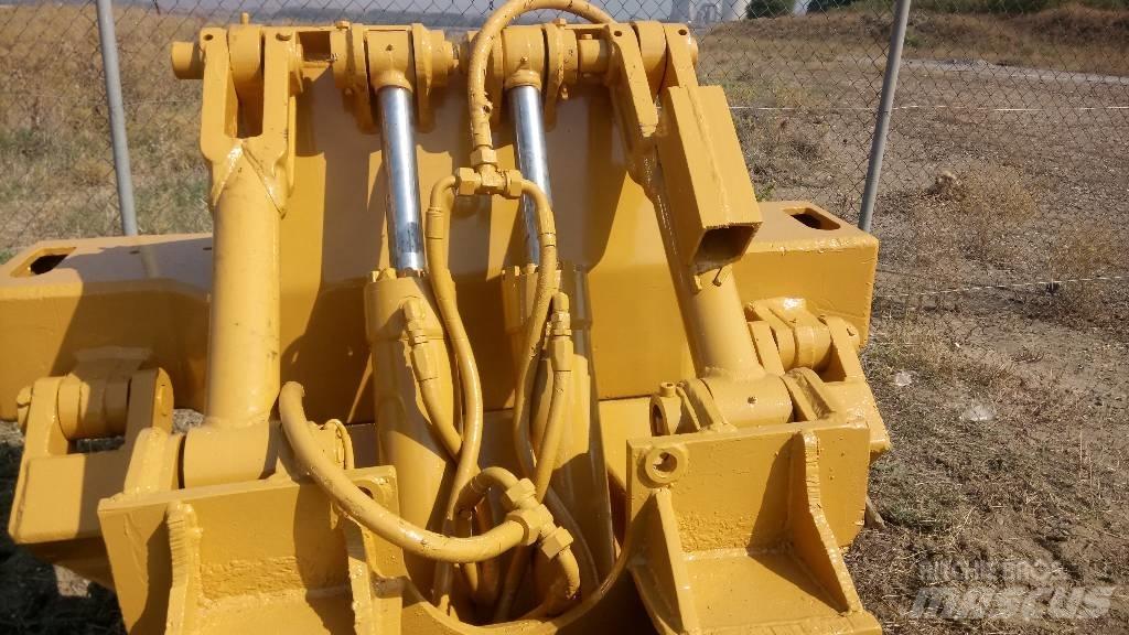 CAT D 6 Važiuoklė ir suspensija