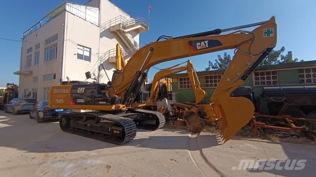 CAT 330 Vikšriniai ekskavatoriai