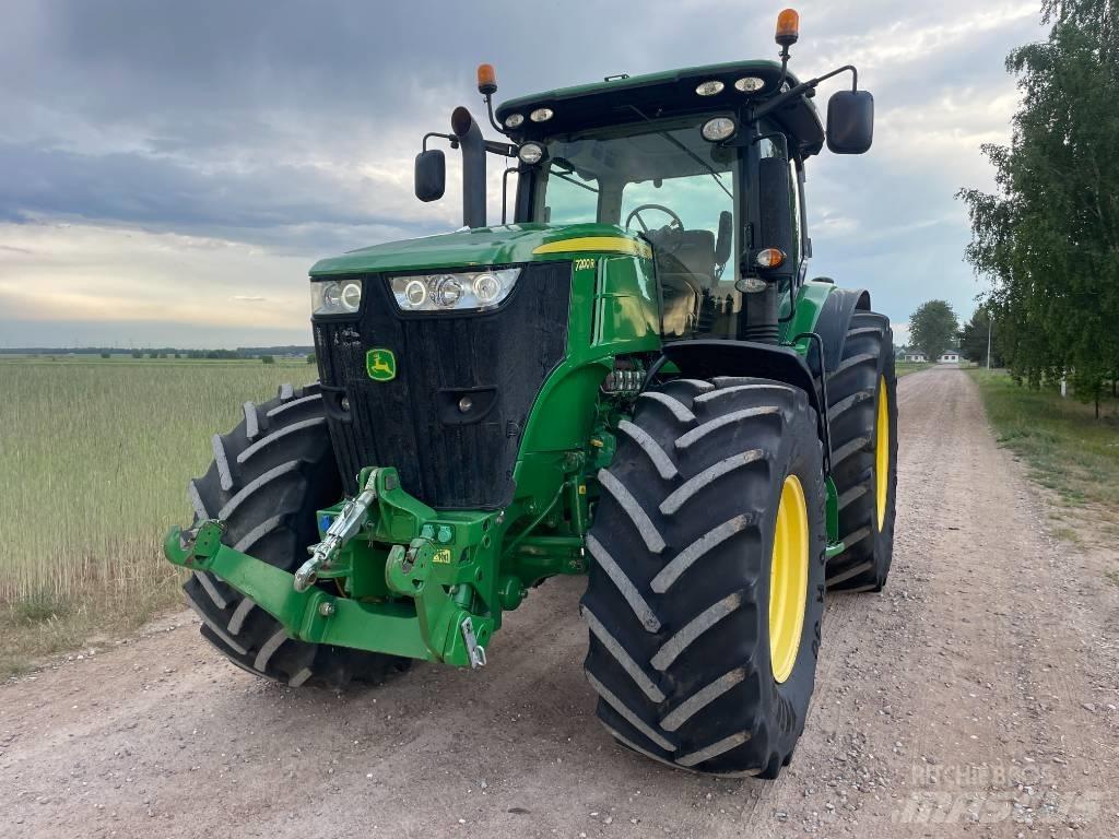 John Deere 7200 R Traktoriai