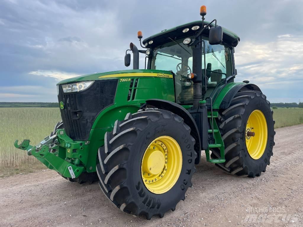 John Deere 7200 R Traktoriai