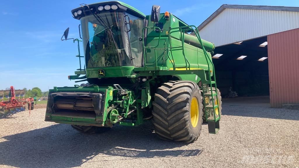 John Deere S690I Derliaus nuėmimo kombainai