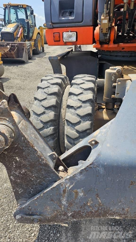 Fiat-Kobelco E215W Ratiniai ekskavatoriai