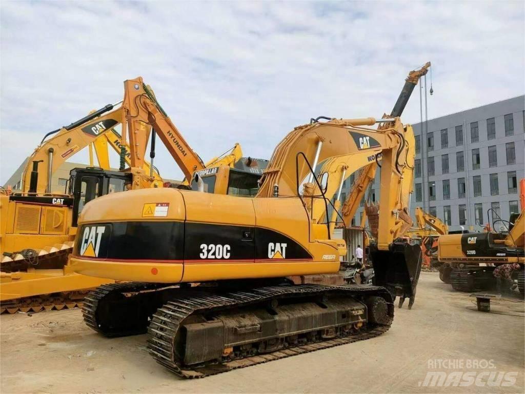 CAT 320C Vikšriniai ekskavatoriai