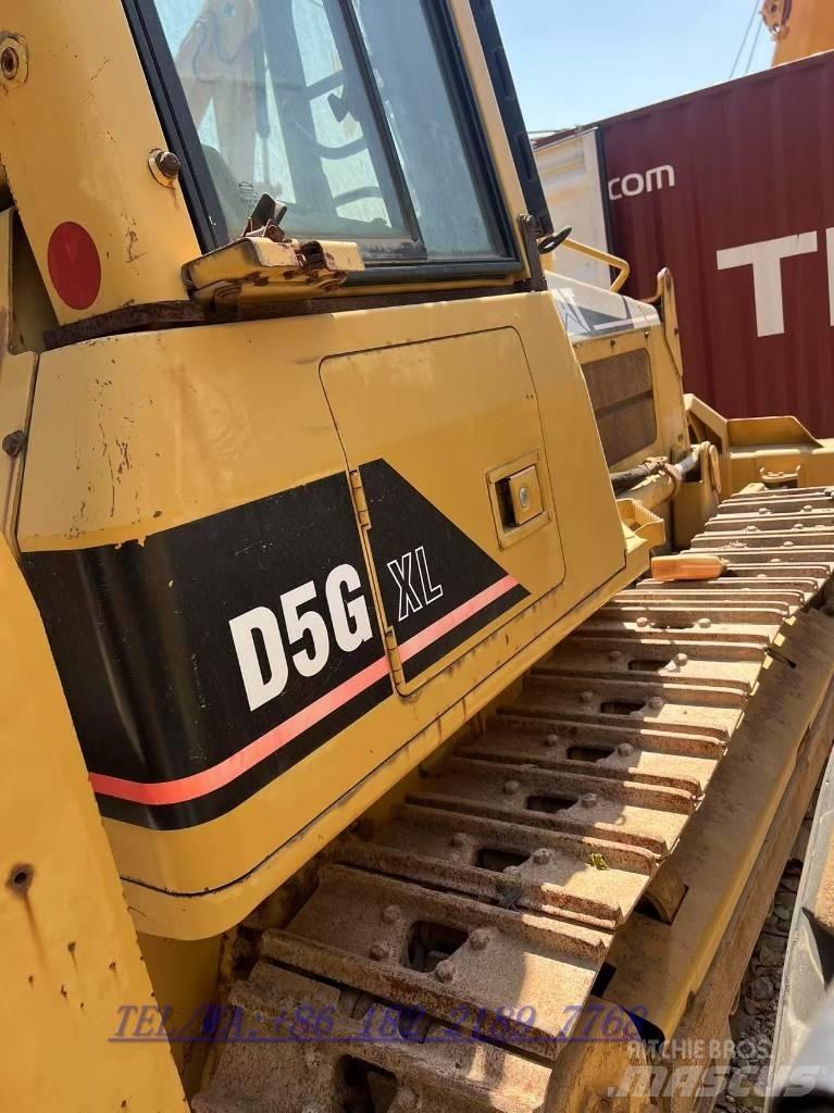 CAT D5G Vikšriniai buldozeriai